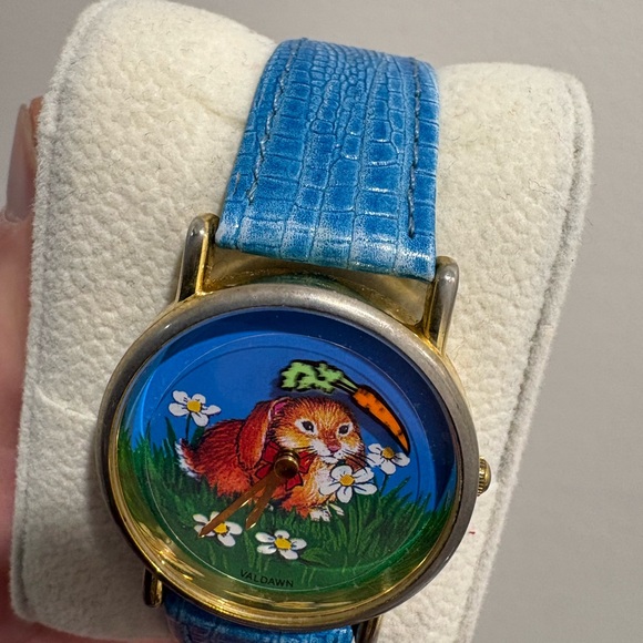 Vintage Bunny Rabbit And Carrot Watch 34mm unisex quartz valdawn works runs - Picture 4 of 7